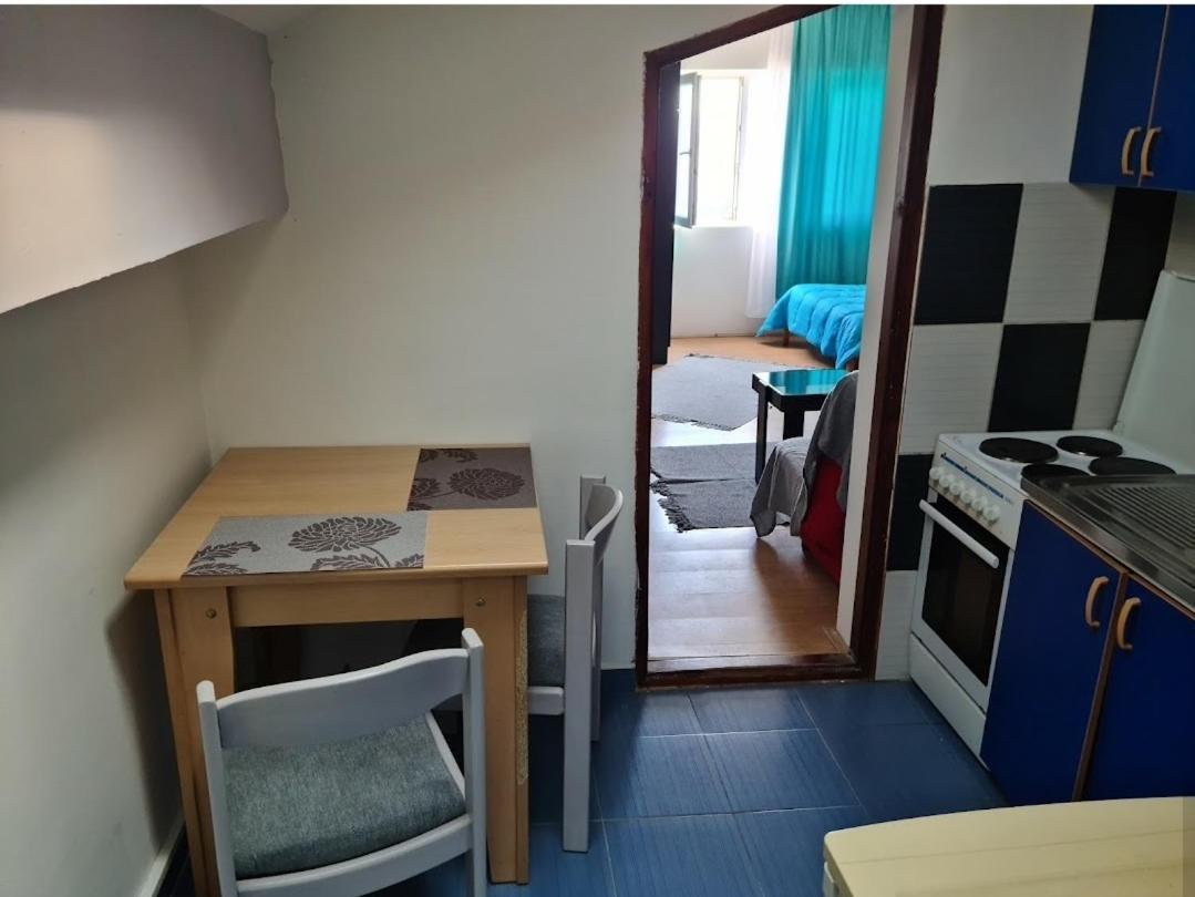 City Center Apartment 3 Nis Luaran gambar